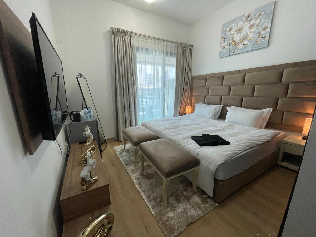 Private Gorgeous Room With Marina View With Shared Kitchen Dubaï Extérieur photo